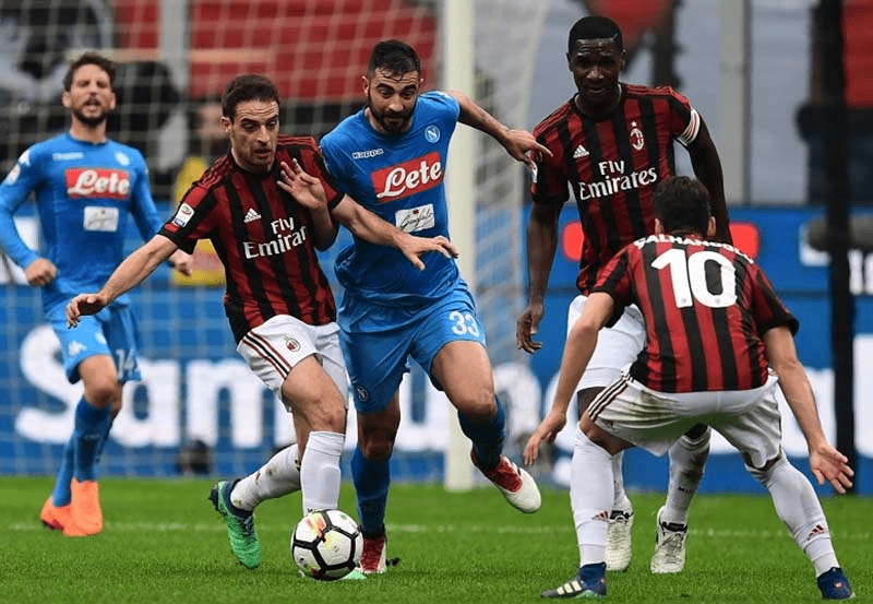 Trận đấu kịch tính đua ngôi vị đầu bảng giữa Napoli vs Milan