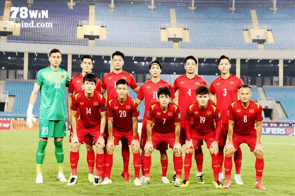 Đội tuyển Việt Nam đã tụt xuống vị trí thứ 97 trên bảng xếp hạng FIFA
